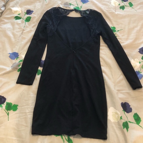 LULUS:BLACK BACKLESS LACE DRESS - Picture 3 of 6